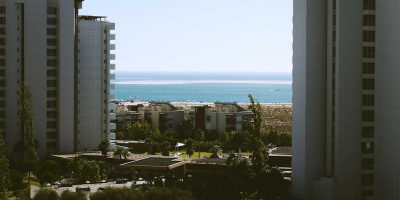 乔亚军69：创意设计与视觉表达的融合，如何塑造独特的个人品牌